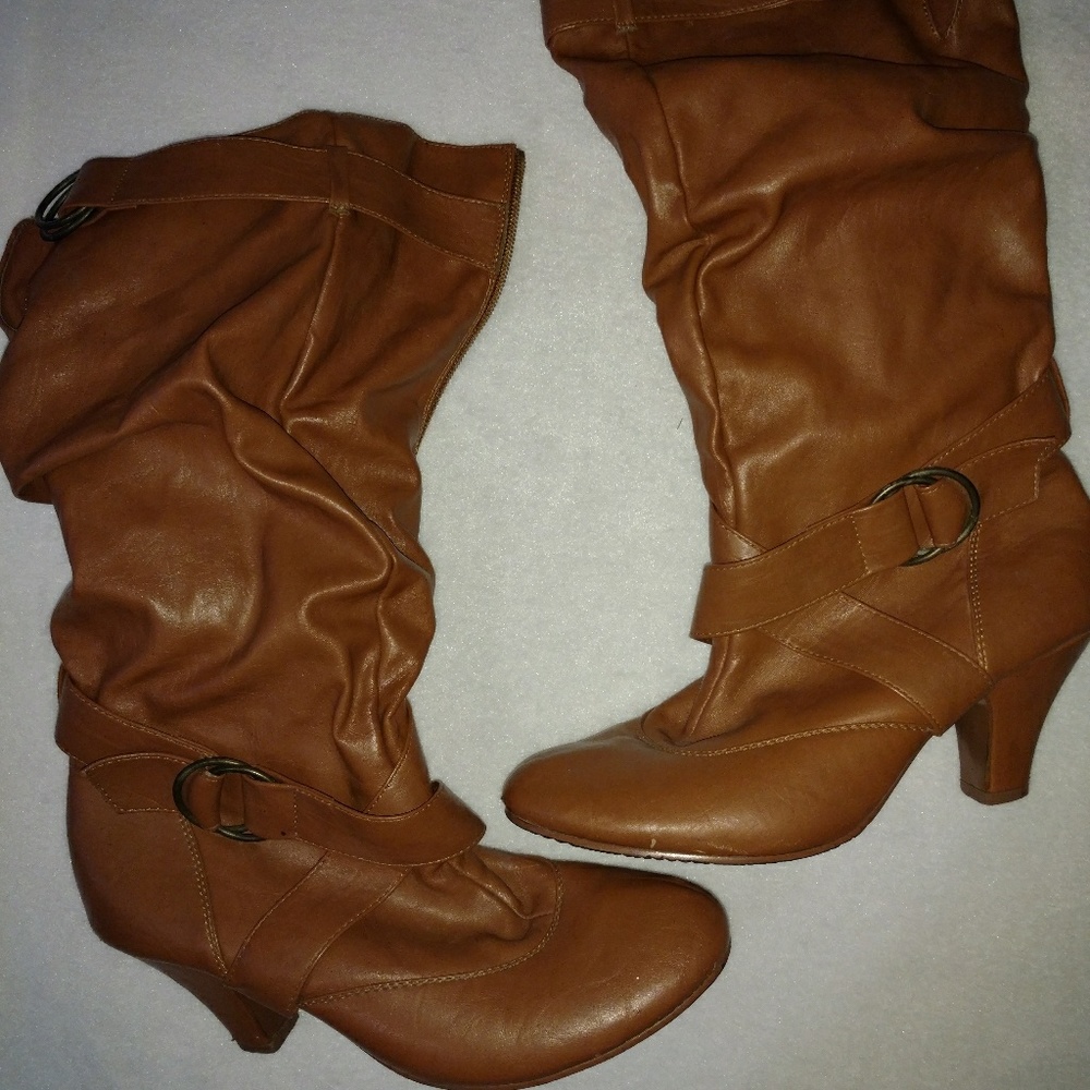Forever boots. Size 8 with a 3 inch heel.